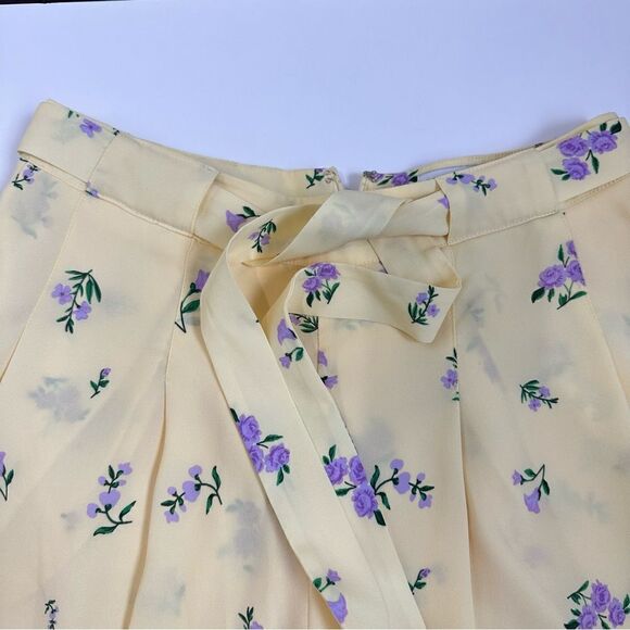Aritzia Sunday Best Westley Short in Pastel Yellow Orchid Sz 4 - Picture 3 of 9